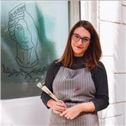 Restauradora de arte con más de cuatro años de experiencia impartiendo clases de pintura y dibujo.